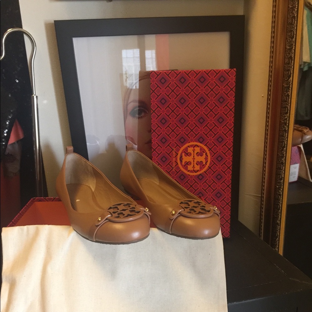 Tory Burch flats